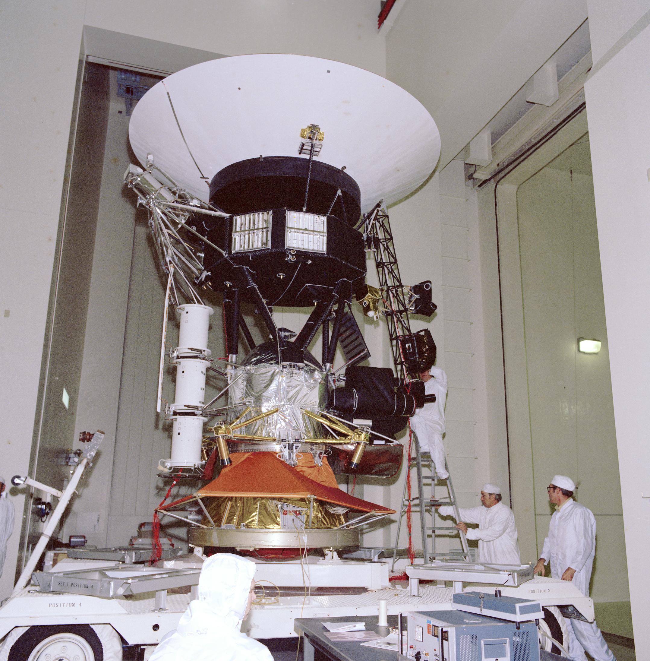 Voyager Testing: 1976